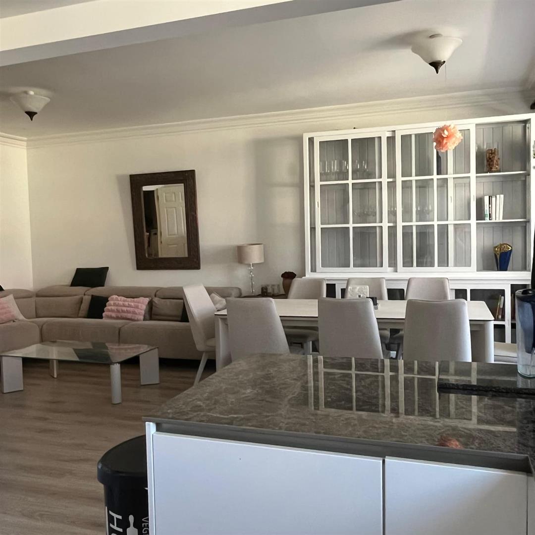 Image of Apartment - 3 Bedrooms - 2 Bathrooms for Rental in Ragged Staff Wharf-Gibraltar, Image 9